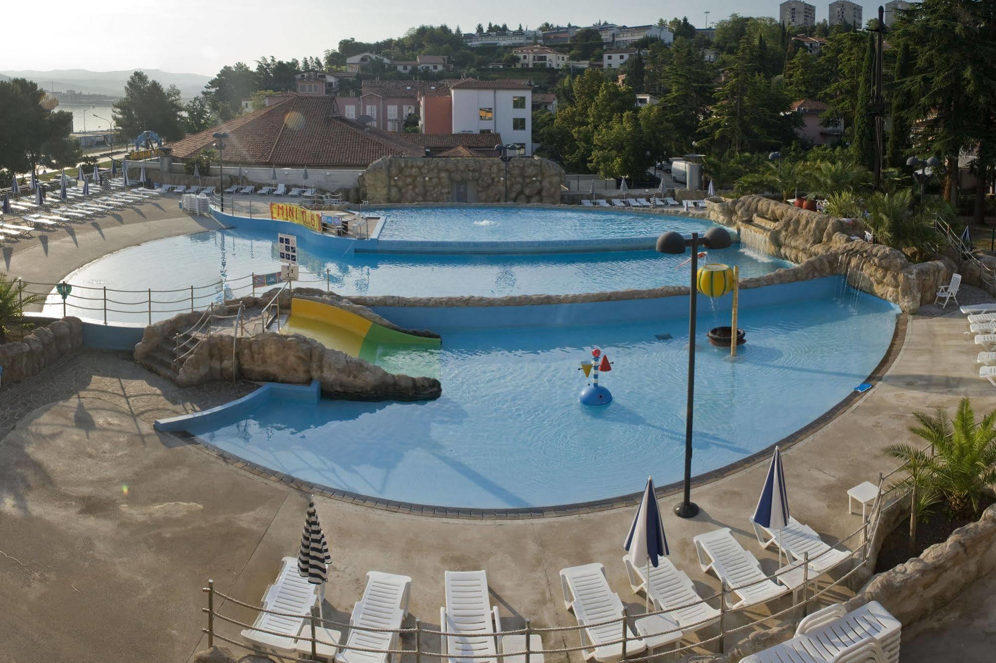 Hotel Aquapark Žusterna Koper Exteriör bild